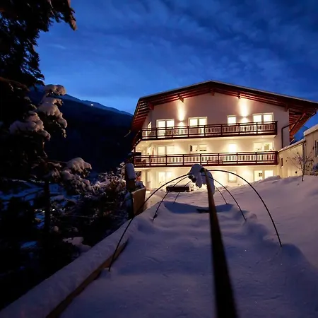 Mount Everest Apartamento *